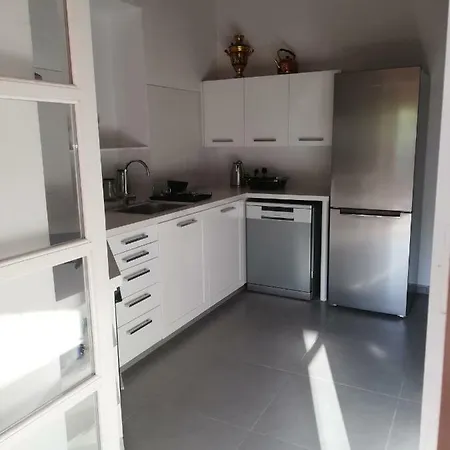 Nyaraló Stis Andronikis