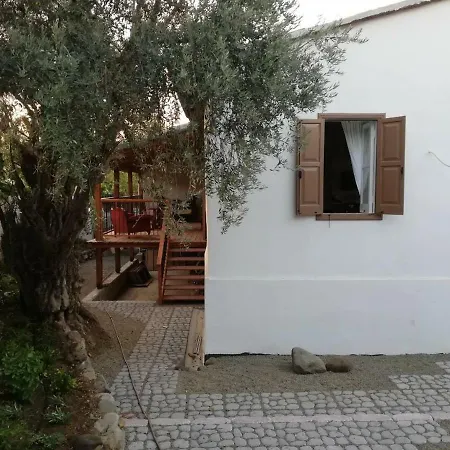 Stis Andronikis Holiday home *