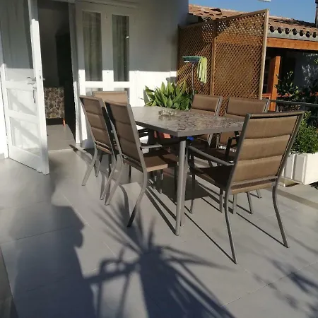 Holiday home Stis Andronikis *